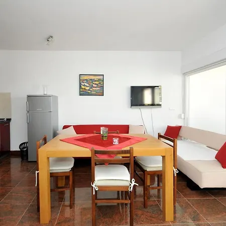 Apartment Svalina Trogir