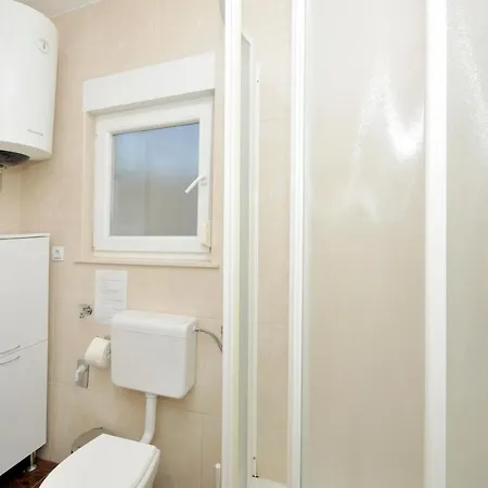 Apartment Svalina *